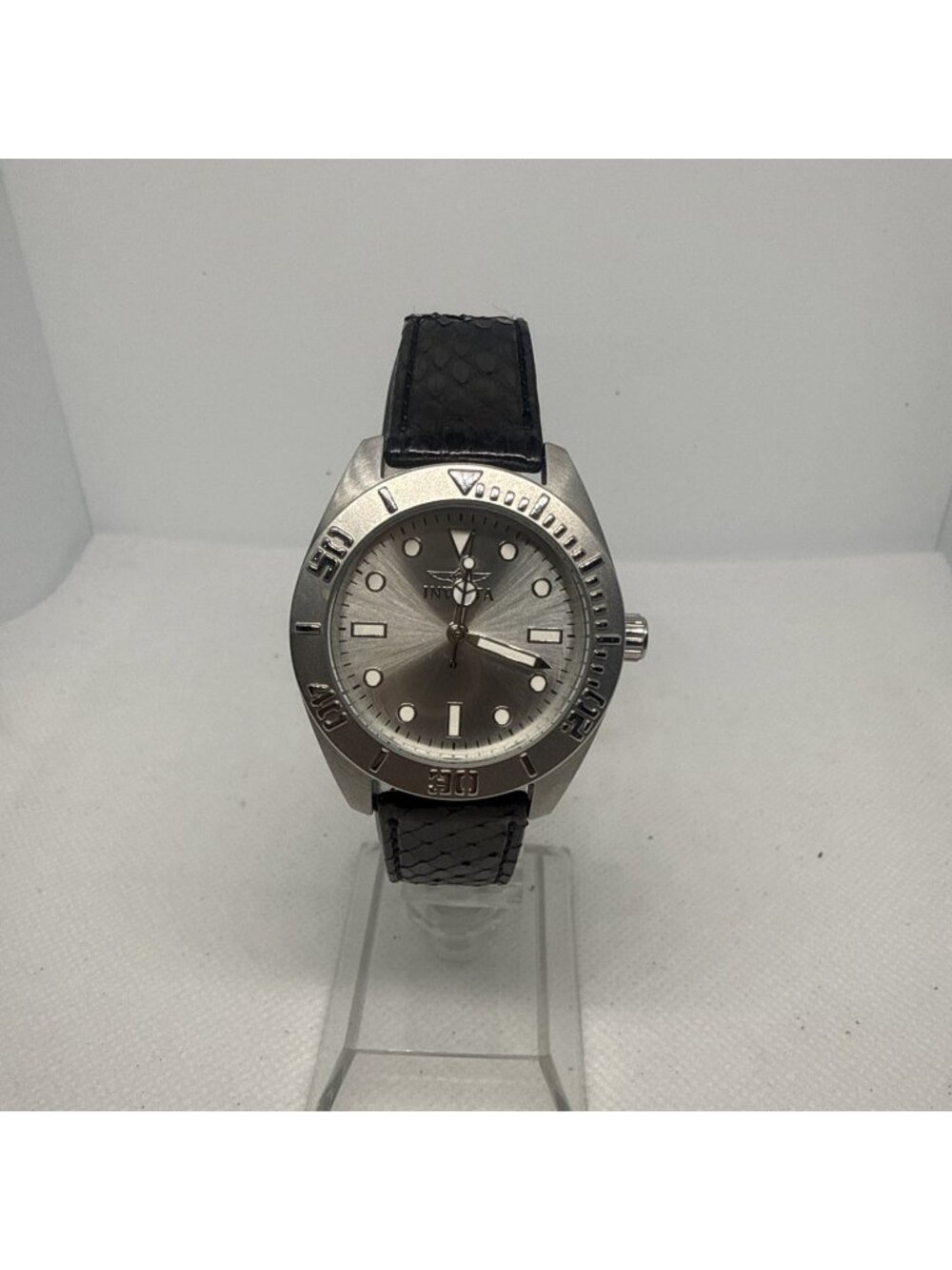 Invicta Pro Diver 17093 Womens Silver Tone Silver Dial 33mm Quartz Analog Watch